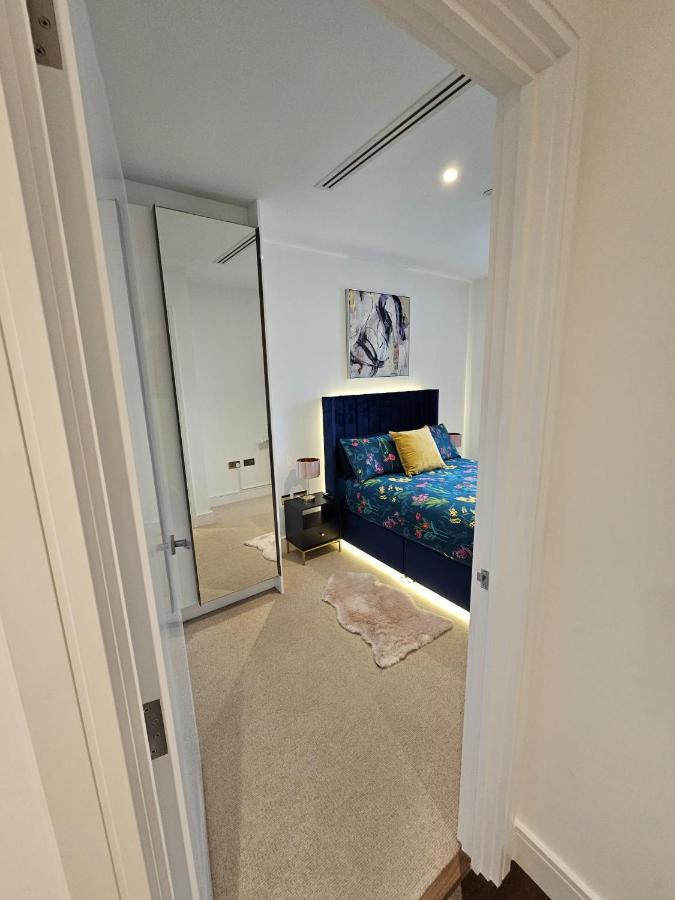 2 Bed Luxurious Apartments Canary Wharf لندن المظهر الخارجي الصورة