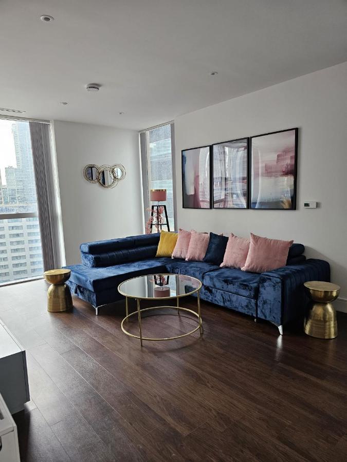 2 Bed Luxurious Apartments Canary Wharf لندن المظهر الخارجي الصورة